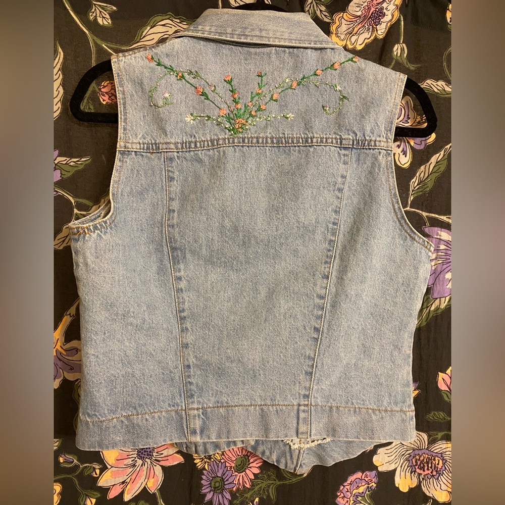 Faded Glory - Denim Vest - Picture 2 of 9